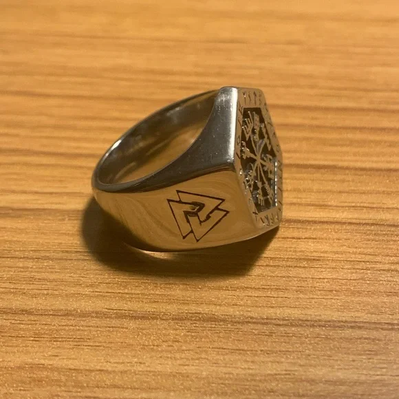 VEGVISIR RING WITH NORDIC SYMBOLS SIZE 9 - Picture 5 of 6